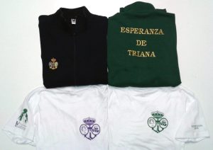 camiseta y sudadera